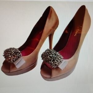 Cole Haan Taupe Leather Peep Toe Silver Platform Shoes Elegant Embellished 8B We